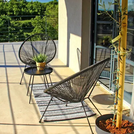 Luxurious In Smoljanci With Pool * Svetvincenat