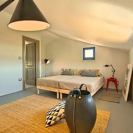 Luxurious In Smoljanci With Pool Вилла Светвинченат