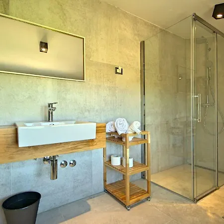 Luxurious In Smoljanci With Pool Вилла *